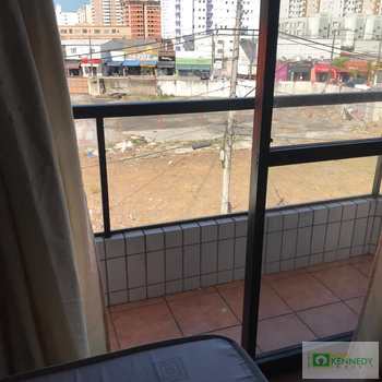 Kitnet em Praia Grande, bairro Ocian