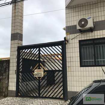 Kitnet em Praia Grande, bairro Ocian