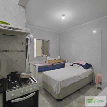 Kitnet em Praia Grande, bairro Ocian