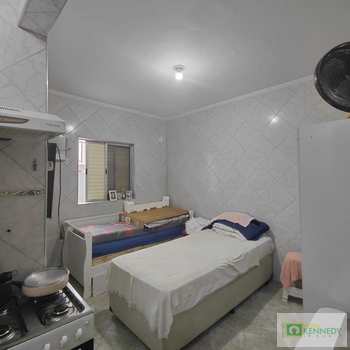 Kitnet em Praia Grande, bairro Ocian