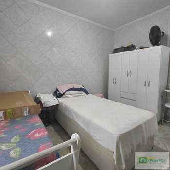 Kitnet em Praia Grande, bairro Ocian