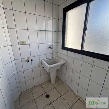 Apartamento em Praia Grande, bairro Guilhermina