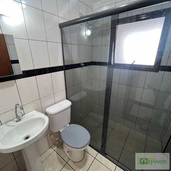Apartamento em Praia Grande, bairro Guilhermina