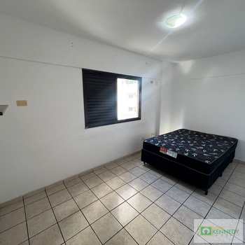 Apartamento em Praia Grande, bairro Guilhermina