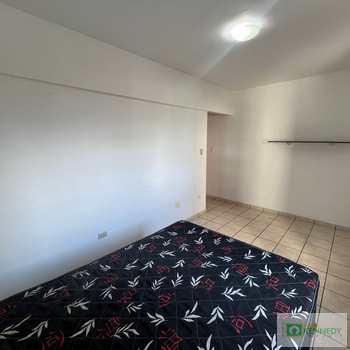 Apartamento em Praia Grande, bairro Guilhermina