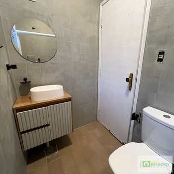 Casa em Praia Grande, bairro Maracanã