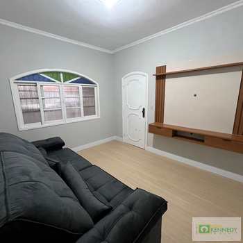 Casa em Praia Grande, bairro Maracanã