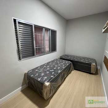 Casa em Praia Grande, bairro Maracanã