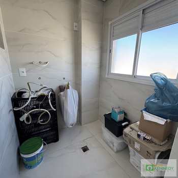 Cobertura em Praia Grande, bairro Guilhermina