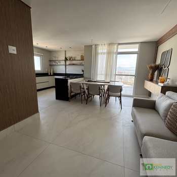 Cobertura em Praia Grande, bairro Guilhermina