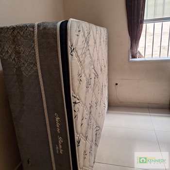 Kitnet em Praia Grande, bairro Canto do Forte