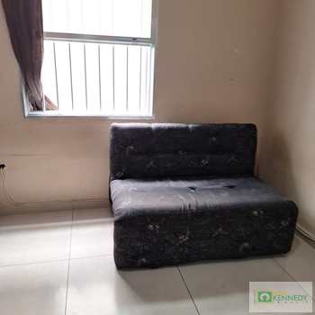 Kitnet em Praia Grande, bairro Canto do Forte