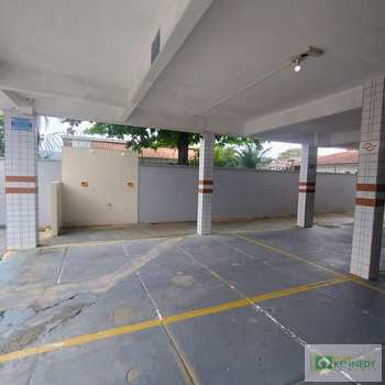 Kitnet em Praia Grande, bairro Caiçara