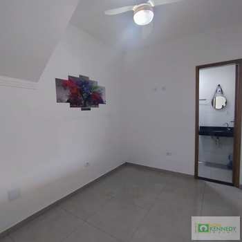 Casa de Condomínio em Praia Grande, bairro Nova Mirim