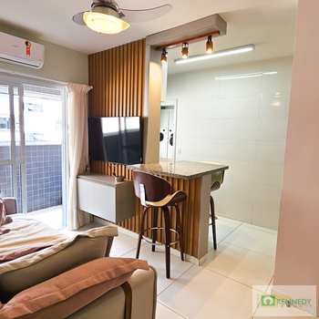 Apartamento em Praia Grande, bairro Canto do Forte