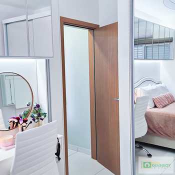 Apartamento em Praia Grande, bairro Canto do Forte