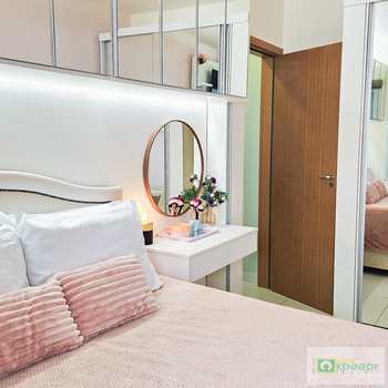 Apartamento em Praia Grande, bairro Canto do Forte