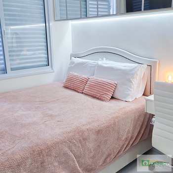 Apartamento em Praia Grande, bairro Canto do Forte