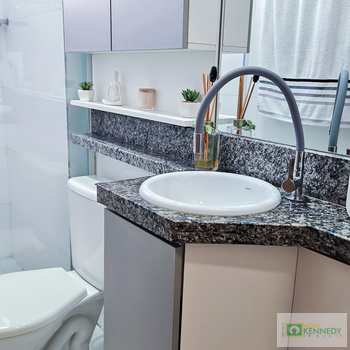 Apartamento em Praia Grande, bairro Canto do Forte