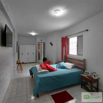 Casa em Praia Grande, bairro Samambaia