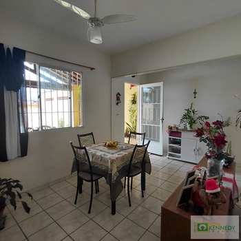 Casa em Praia Grande, bairro Samambaia