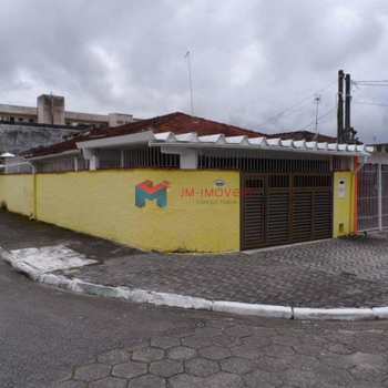 Casa em Praia Grande, bairro Mirim