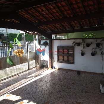 Casa em Praia Grande, bairro Guilhermina