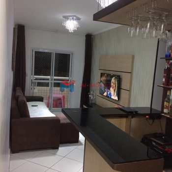 Apartamento em Praia Grande, bairro Guilhermina