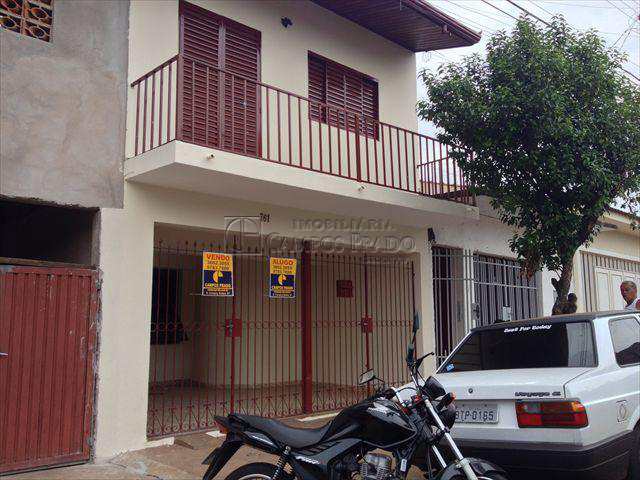Casa em Jaú, no bairro Jardim Vila Maria