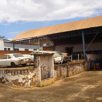 Armazém ou Barracão em Itapuí, bairro Centro