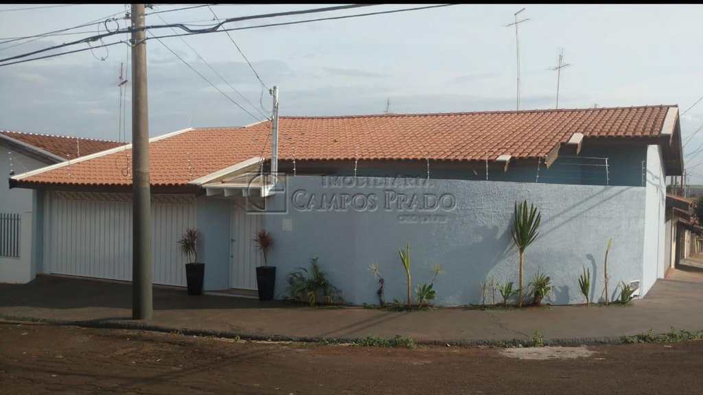 Casa em Jaú, no bairro Jardim Maria Cibele