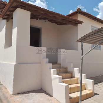 Casa em Jaú, bairro Vila Ivan
