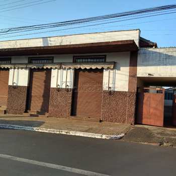 Armazém ou Barracão em Jaú, bairro Centro