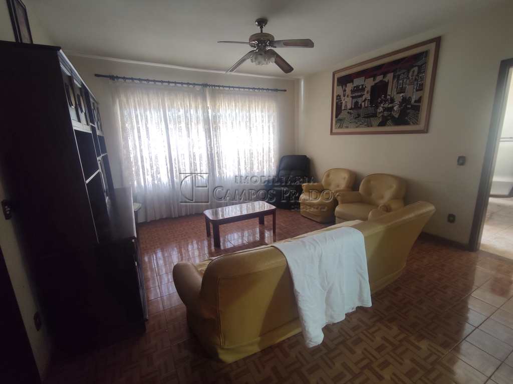 Casa em Jaú, no bairro Vila Industrial