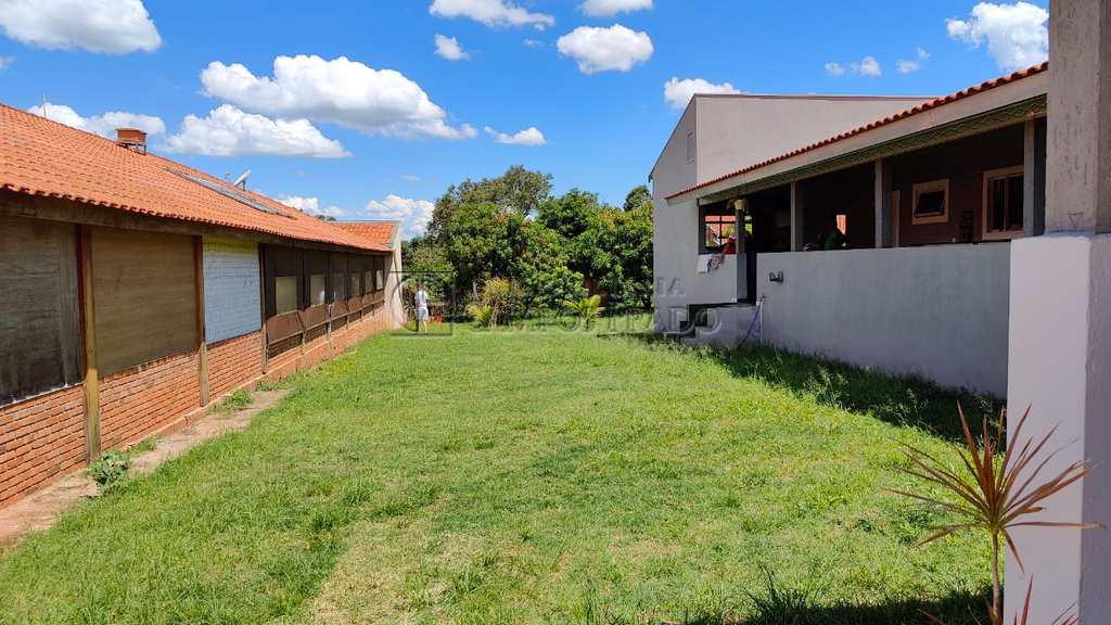 Chácara em Dois Córregos, no bairro Centro
