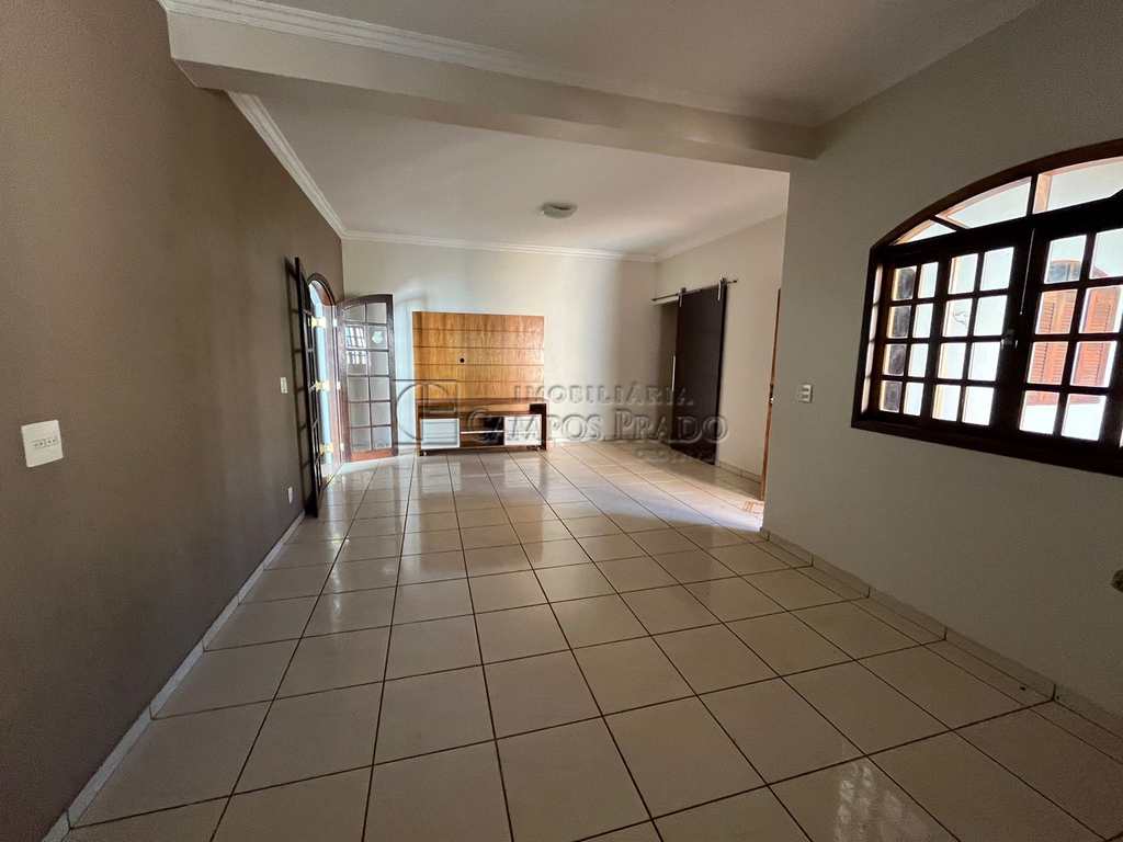 Casa em Jaú, no bairro Jardim Parati