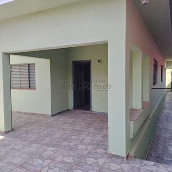 Casa em Jaú, bairro Vila Alves de Almeida