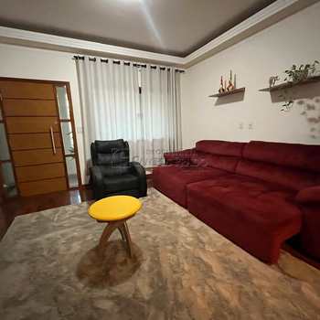 Casa em Jaú, bairro Jardim São Francisco