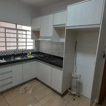 Casa em Jaú, bairro Jardim Santa Helena