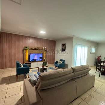 Casa em Jaú, bairro Jardim Conde Pinhal I