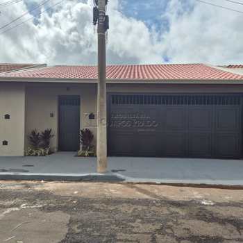 Casa em Jaú, bairro Jardim Itamarati