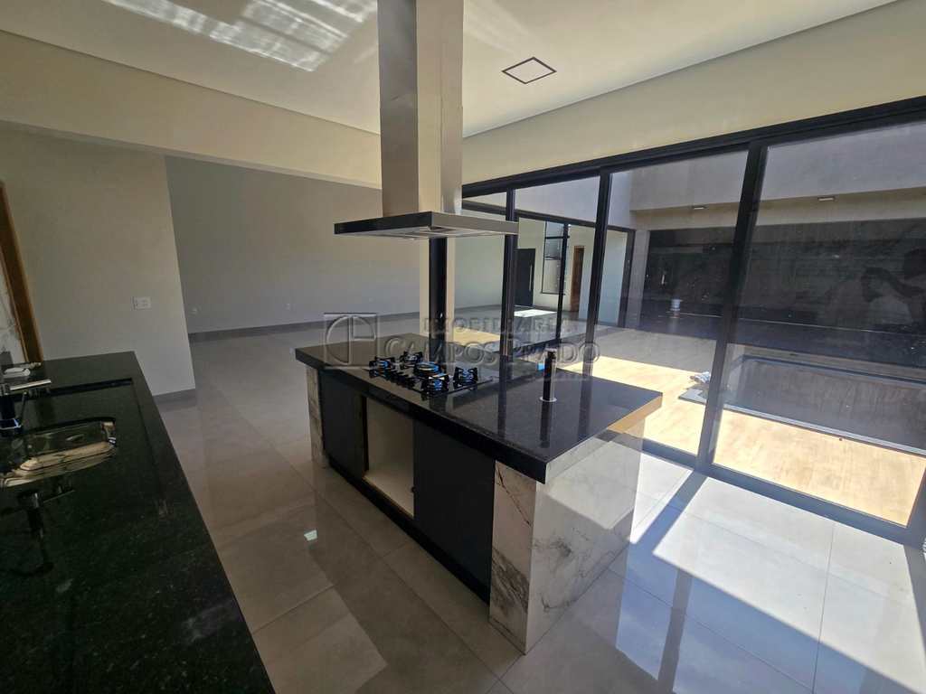 Casa em Jaú, no bairro Jardim Parati