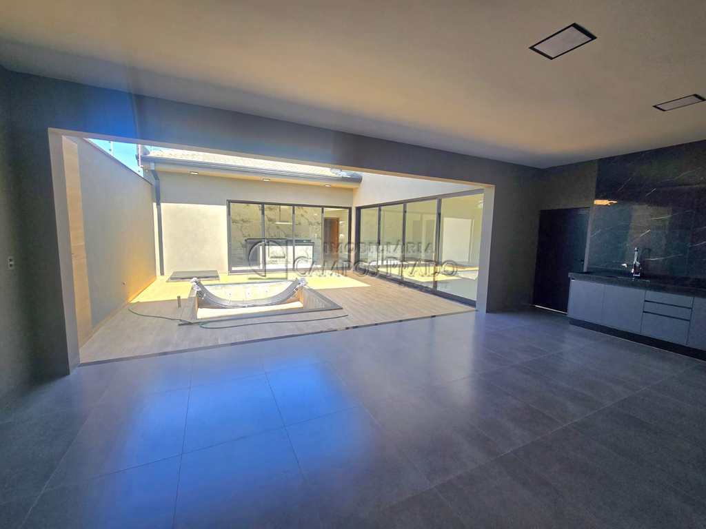 Casa em Jaú, no bairro Jardim Parati