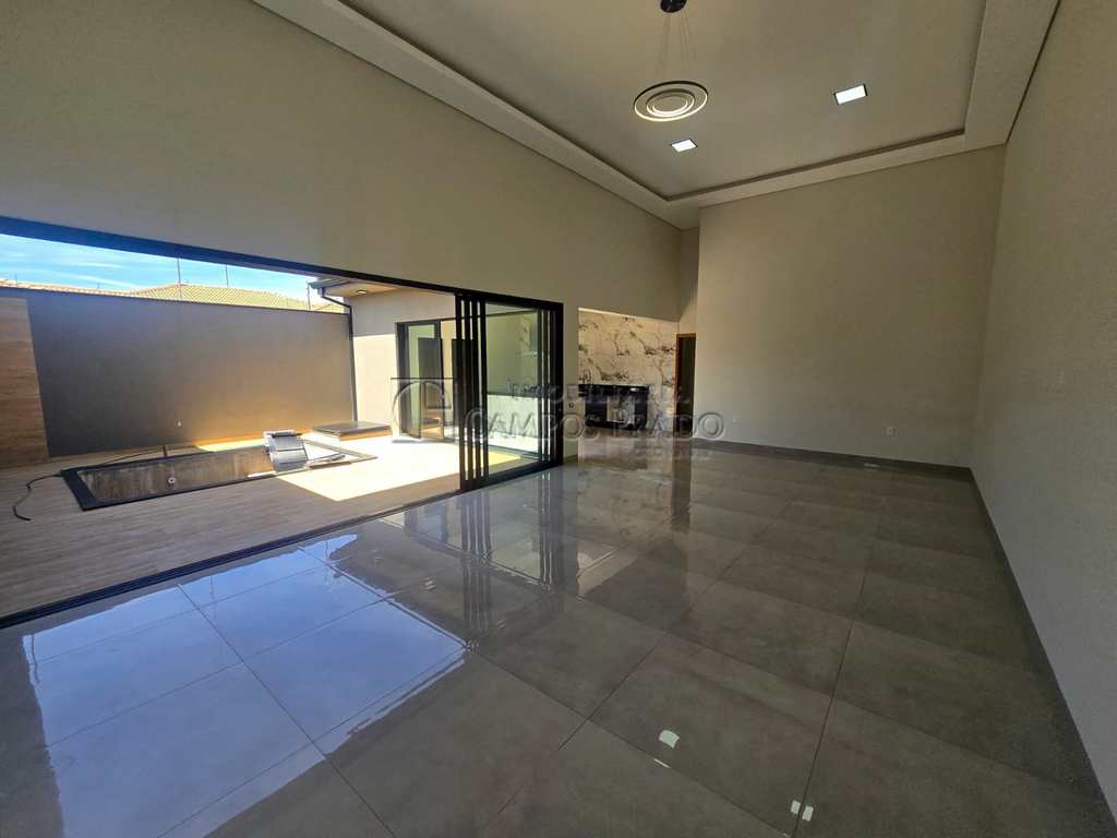 Casa em Jaú, no bairro Jardim Parati