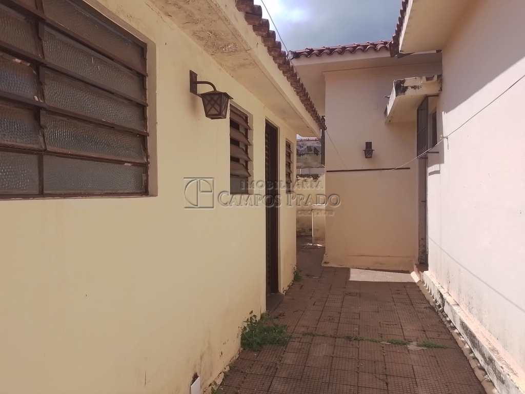 Casa em Jaú, no bairro Vila Brasil