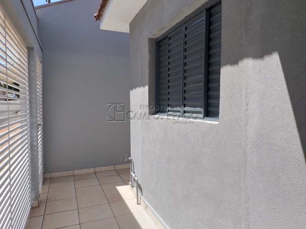 Casa em Jaú, no bairro Vila Carvalho