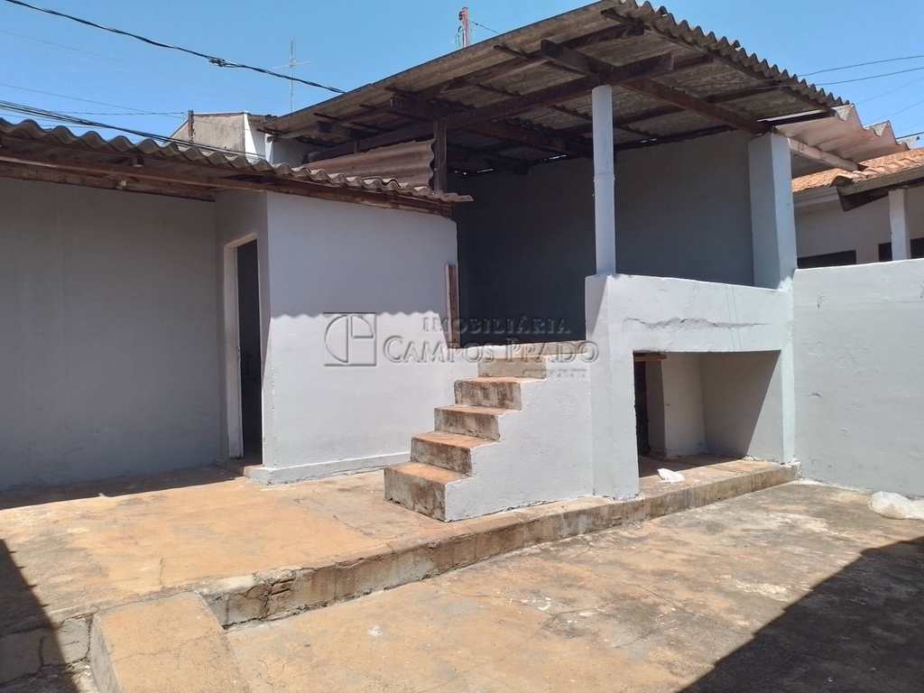 Casa em Jaú, no bairro Vila Carvalho