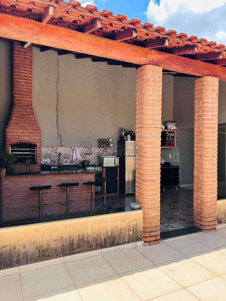 Casa em Jaú, no bairro Jardim Itatiaia