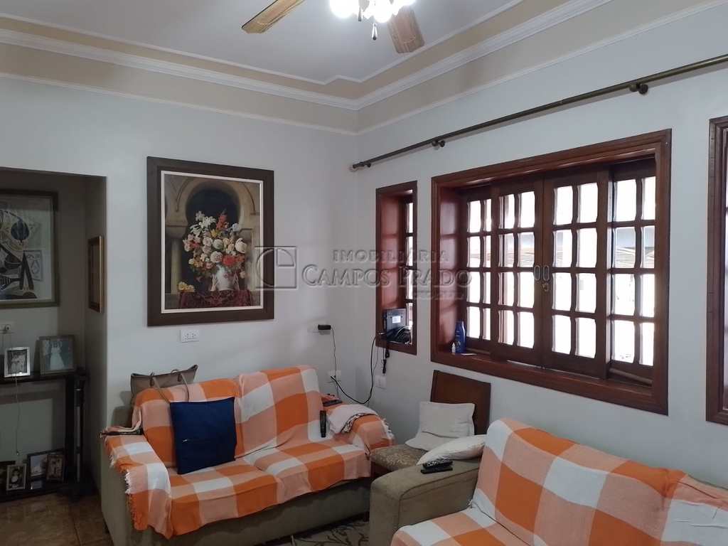 Casa em Jaú, no bairro Jardim Parati