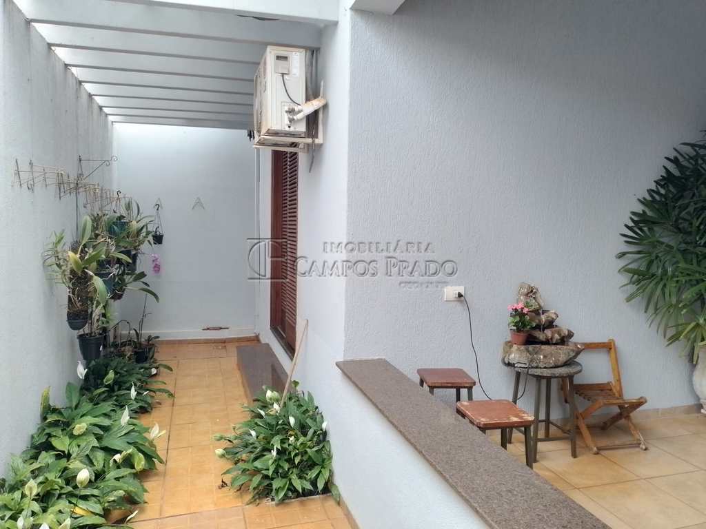 Casa em Jaú, no bairro Jardim Parati